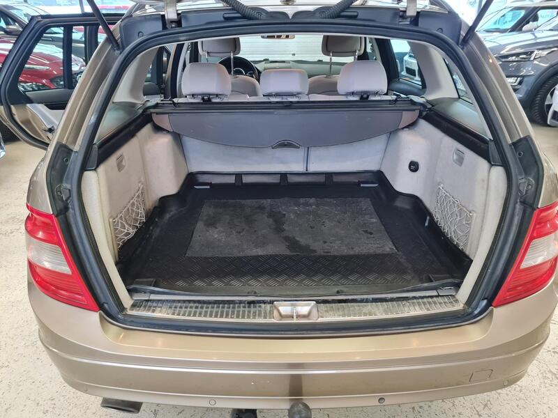 Mercedes-Benz C vaihtoauto