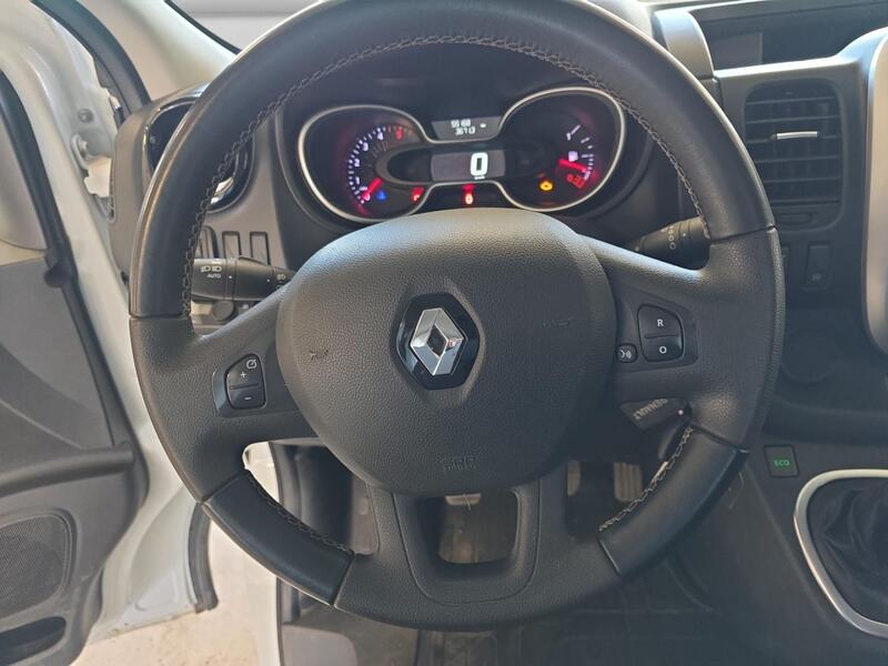 Renault Trafic vaihtoauto