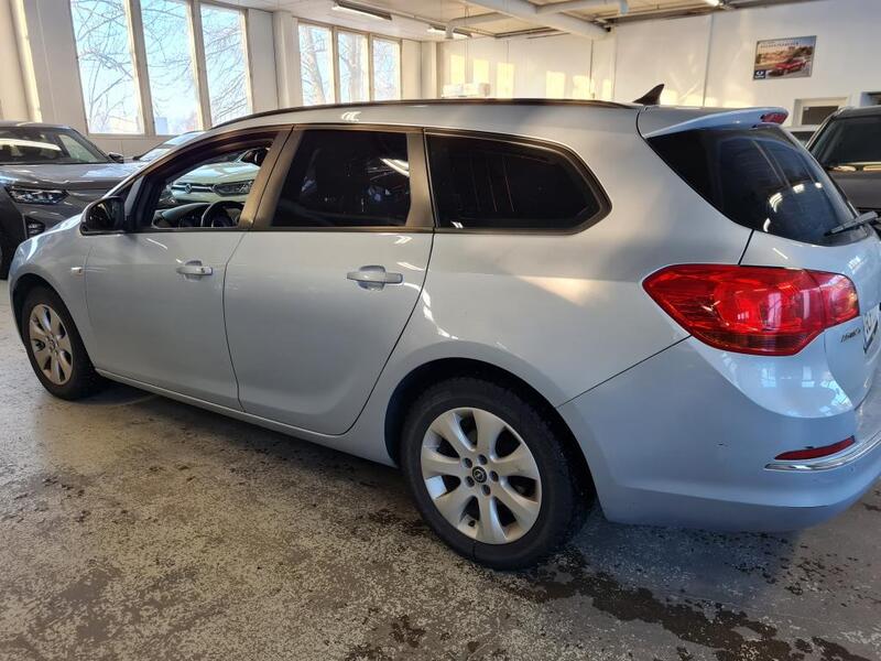 Opel Astra vaihtoauto