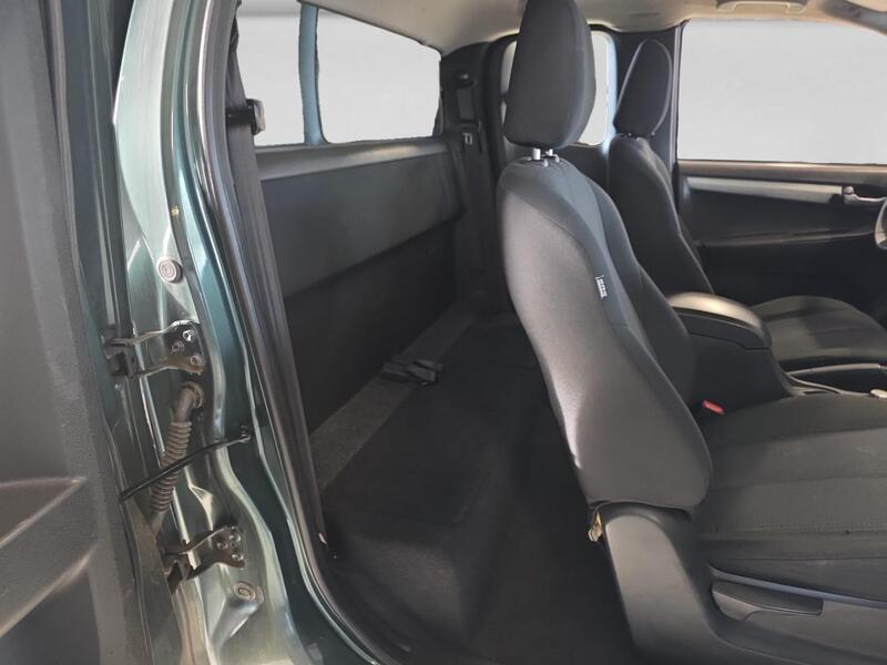 Isuzu D-Max vaihtoauto