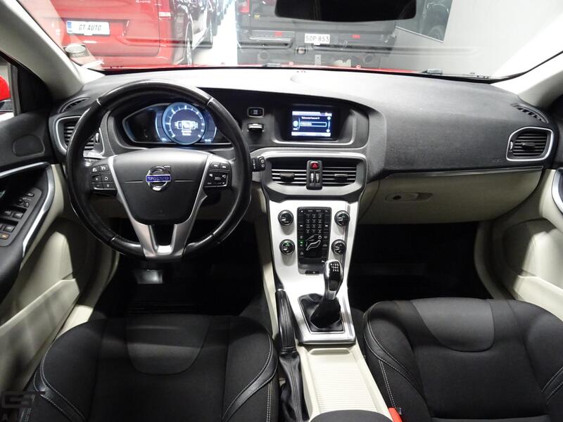 Volvo V40 vaihtoauto