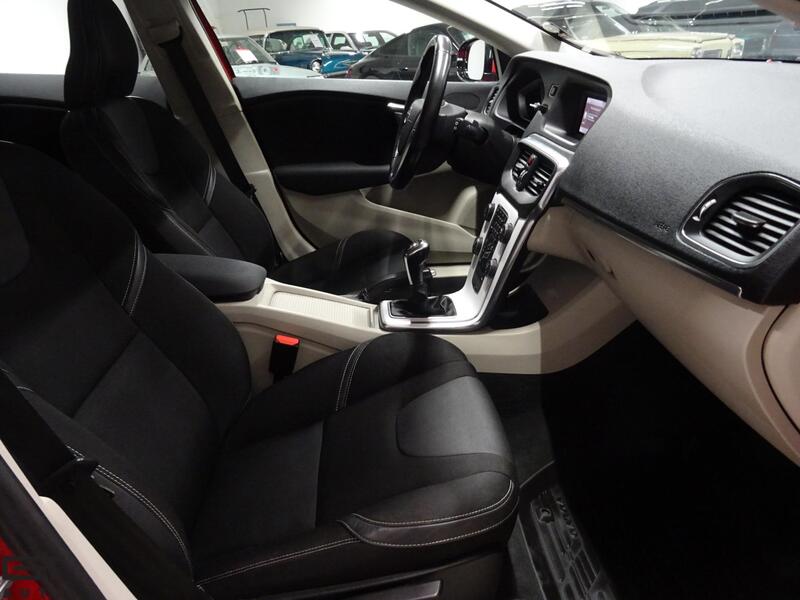 Volvo V40 vaihtoauto