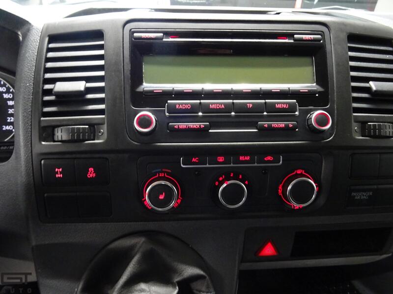 Volkswagen Caravelle vaihtoauto