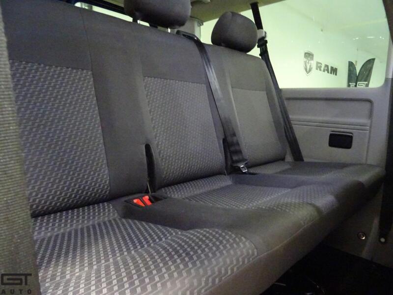 Volkswagen Caravelle vaihtoauto