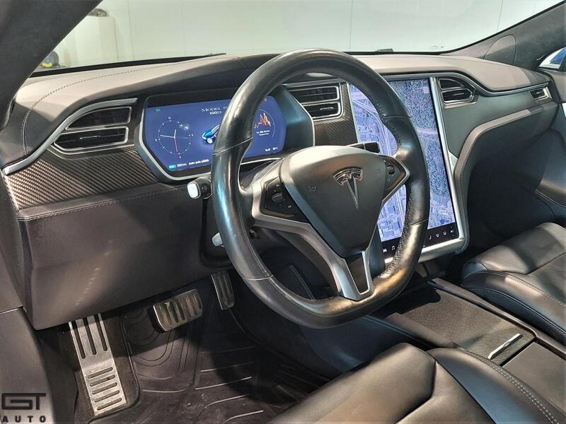 Tesla Model S vaihtoauto