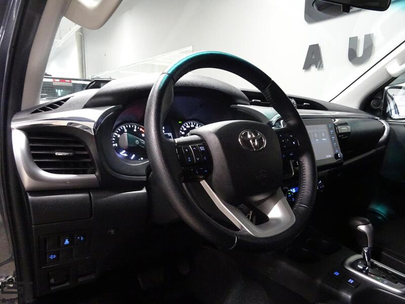 Toyota Hilux vaihtoauto