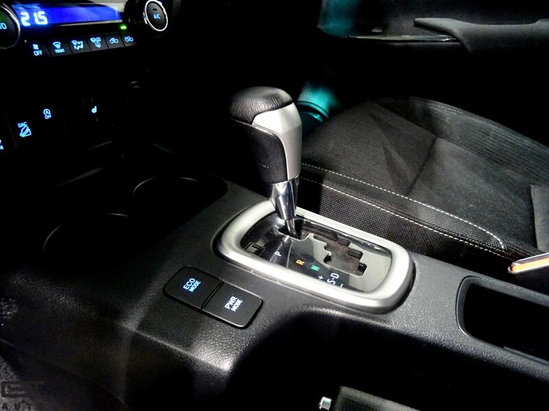 Toyota Hilux vaihtoauto