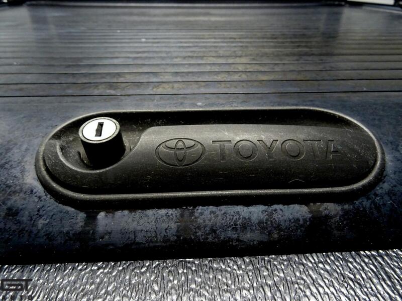 Toyota Hilux vaihtoauto