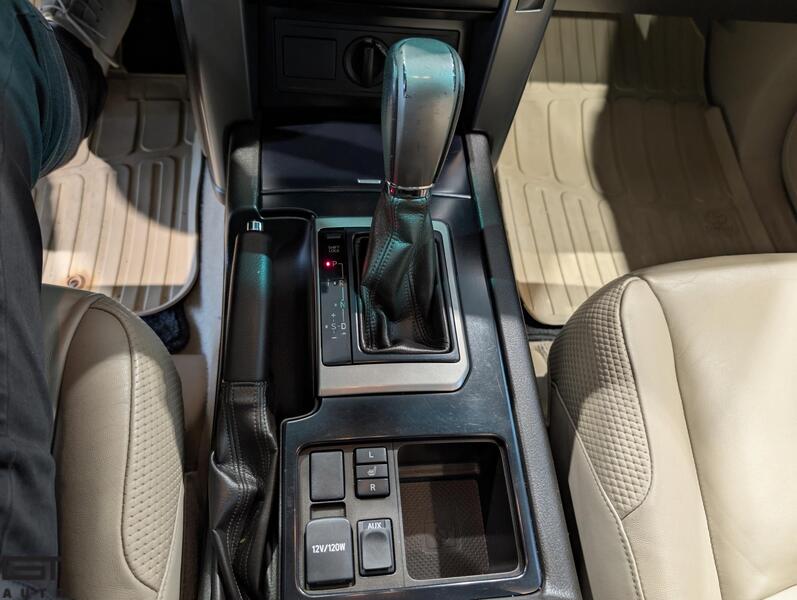 Toyota Land Cruiser vaihtoauto