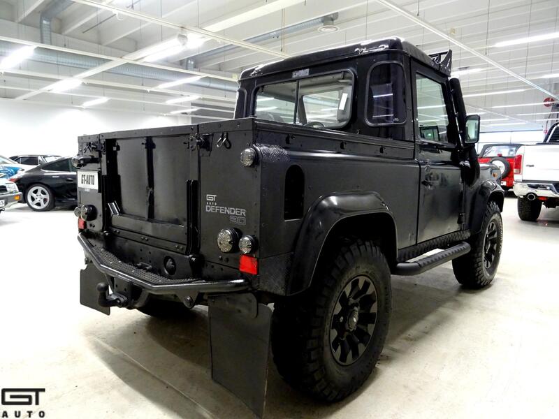 Land Rover Defender vaihtoauto