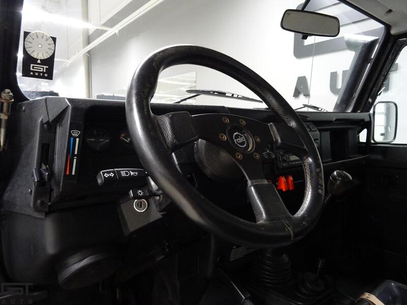 Land Rover Defender vaihtoauto