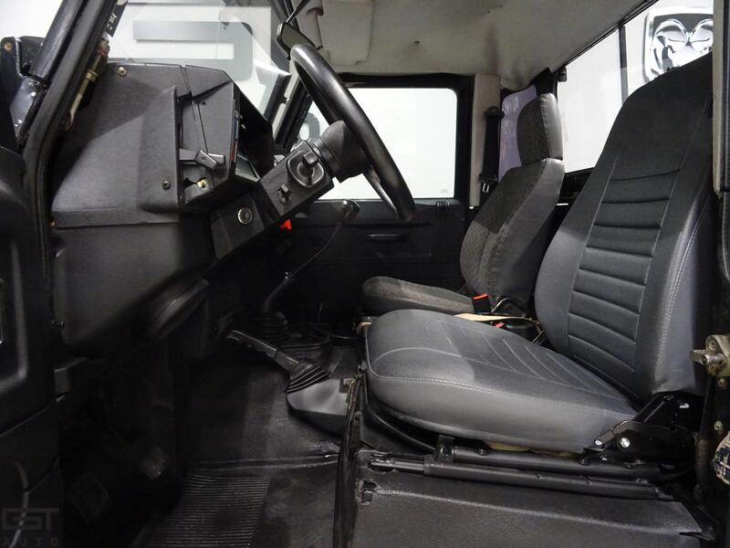 Land Rover Defender vaihtoauto