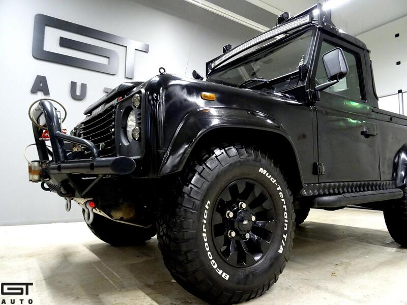 Land Rover Defender vaihtoauto