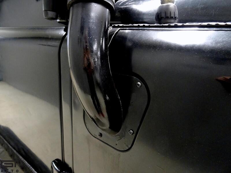 Land Rover Defender vaihtoauto