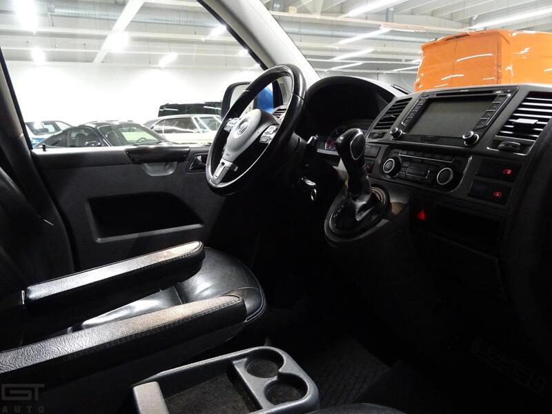 Volkswagen Caravelle vaihtoauto