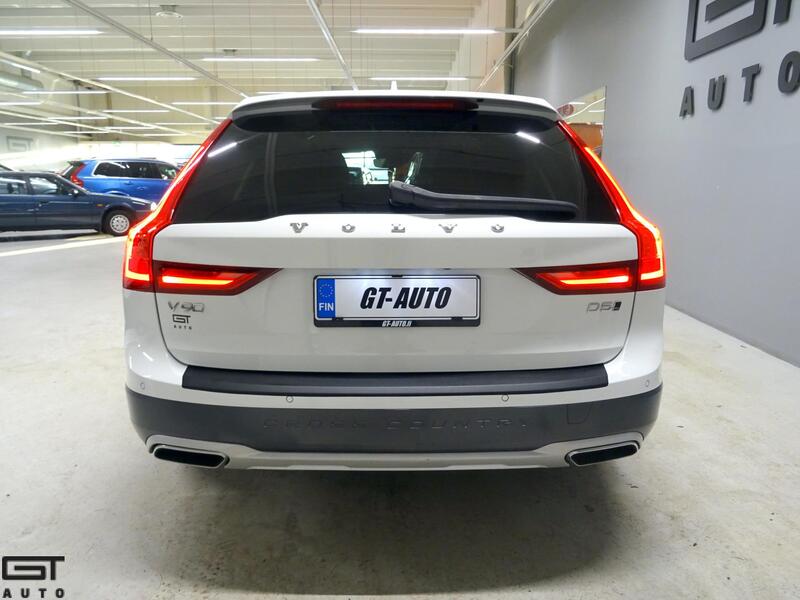 Volvo V90 Cross Country vaihtoauto