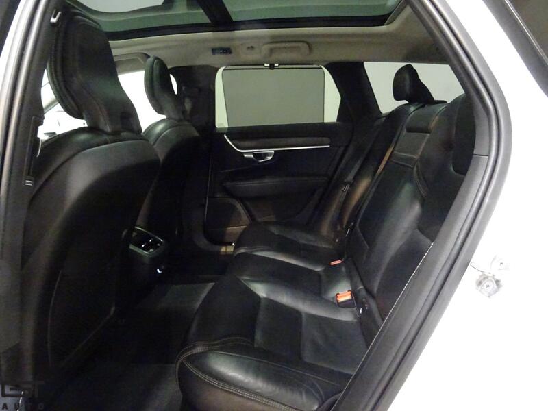 Volvo V90 Cross Country vaihtoauto