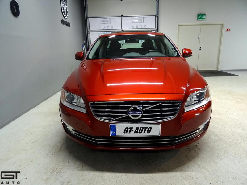 Volvo V70 vaihtoauto