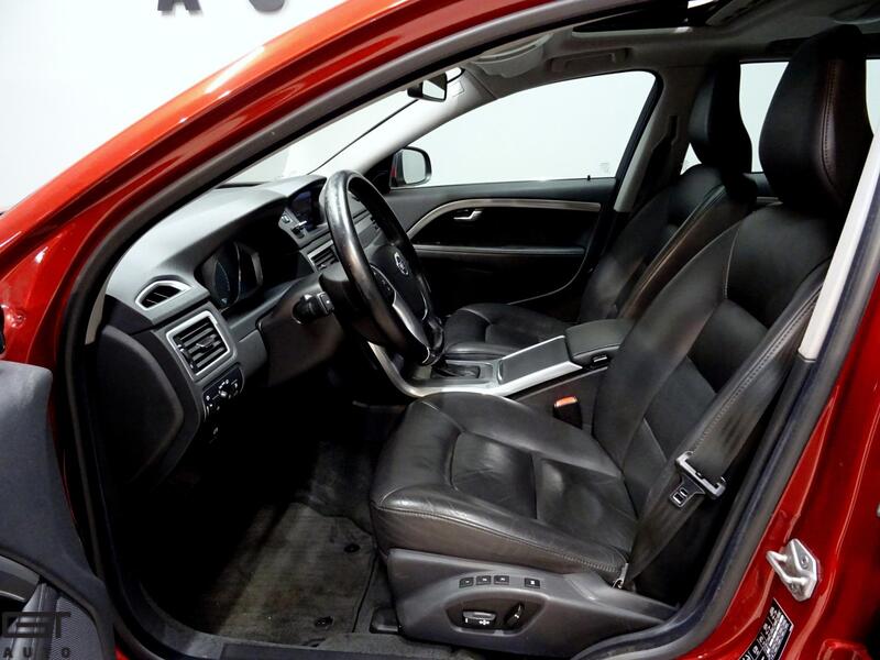 Volvo V70 vaihtoauto