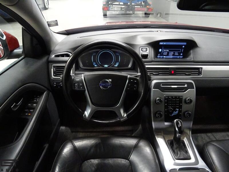 Volvo V70 vaihtoauto