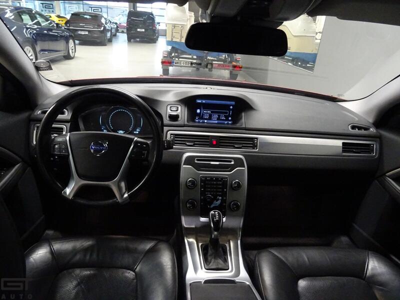 Volvo V70 vaihtoauto