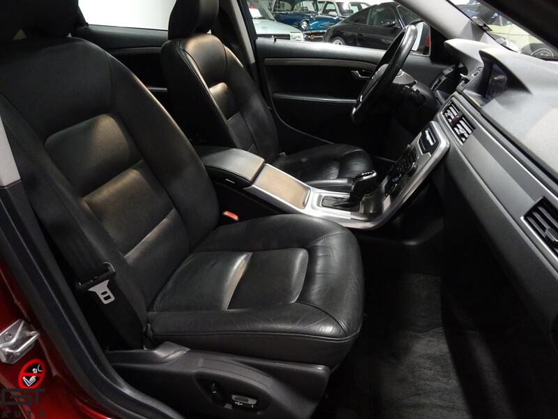 Volvo V70 vaihtoauto