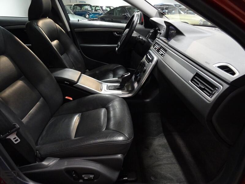 Volvo V70 vaihtoauto