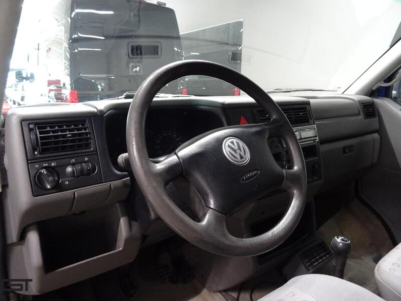 Volkswagen Caravelle vaihtoauto