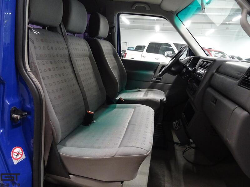 Volkswagen Caravelle vaihtoauto