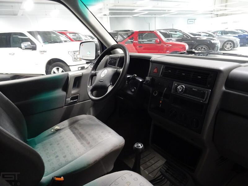 Volkswagen Caravelle vaihtoauto