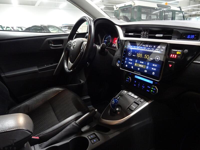 Toyota Auris vaihtoauto