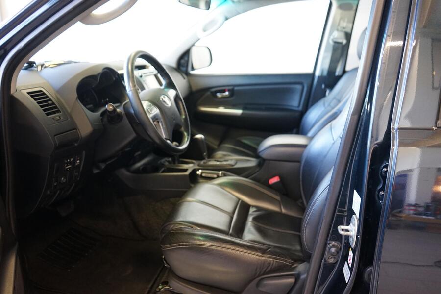 Toyota Hilux vaihtoauto