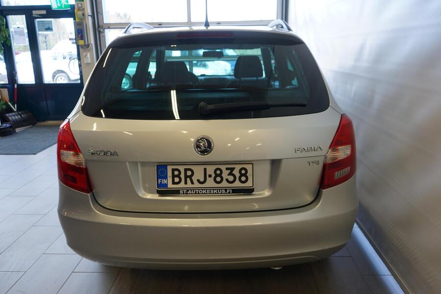 Skoda Fabia vaihtoauto
