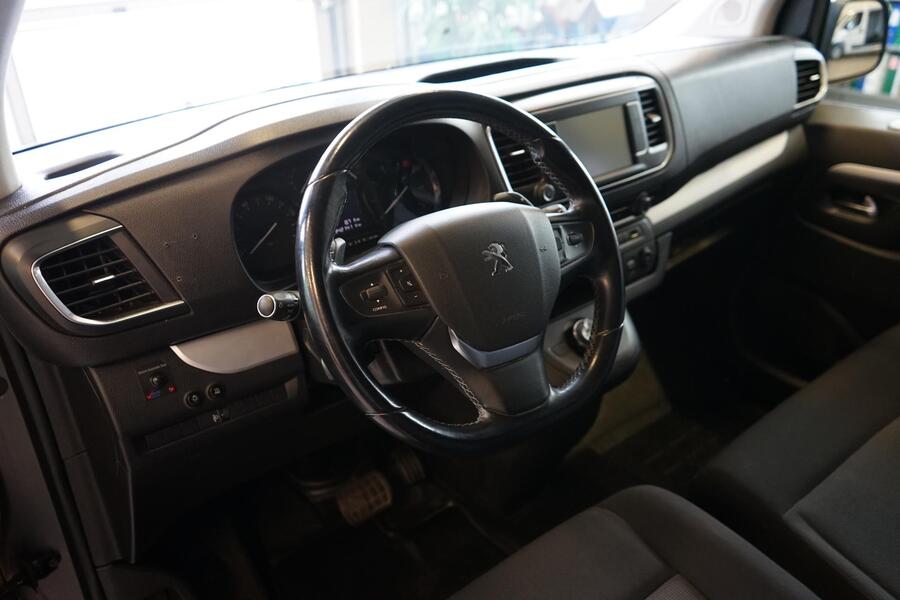 Peugeot Traveller vaihtoauto