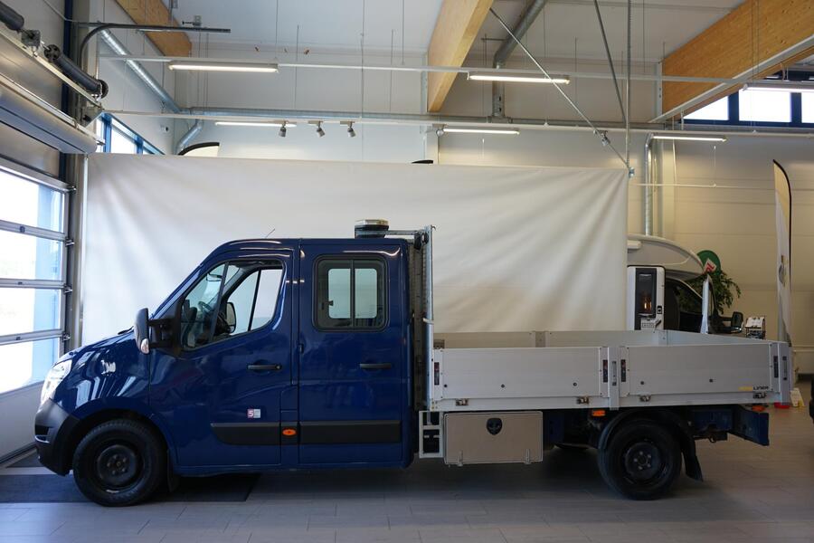 Nissan NV400 vaihtoauto