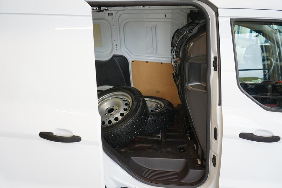 Ford Transit Connect vaihtoauto