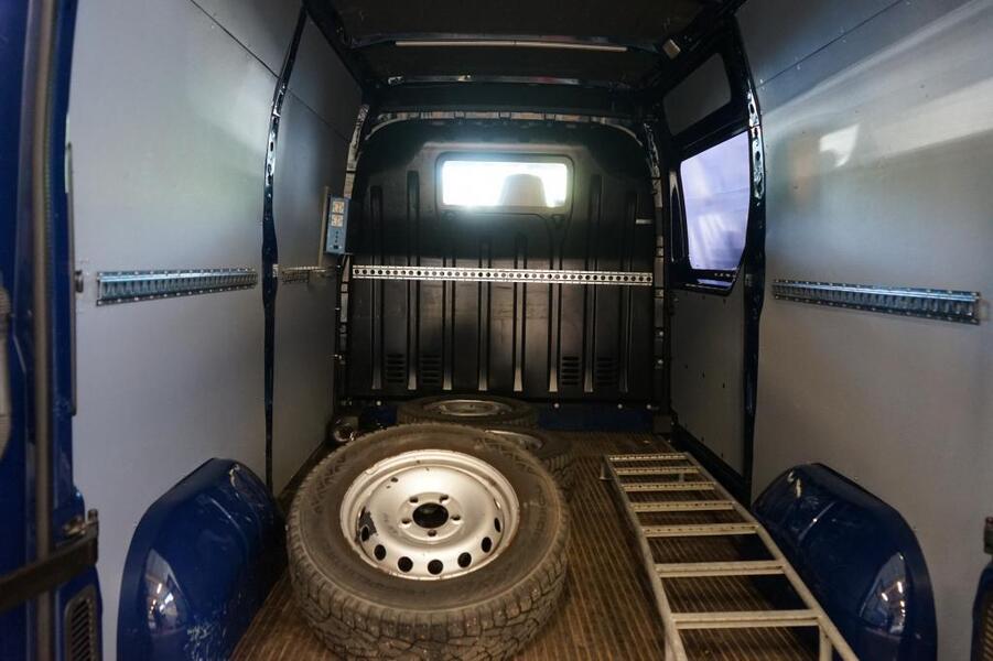 Nissan NV400 vaihtoauto