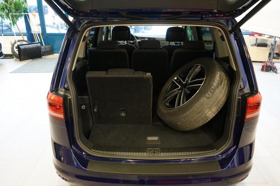 Volkswagen Touran vaihtoauto