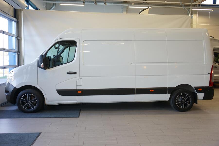 Nissan NV400 vaihtoauto