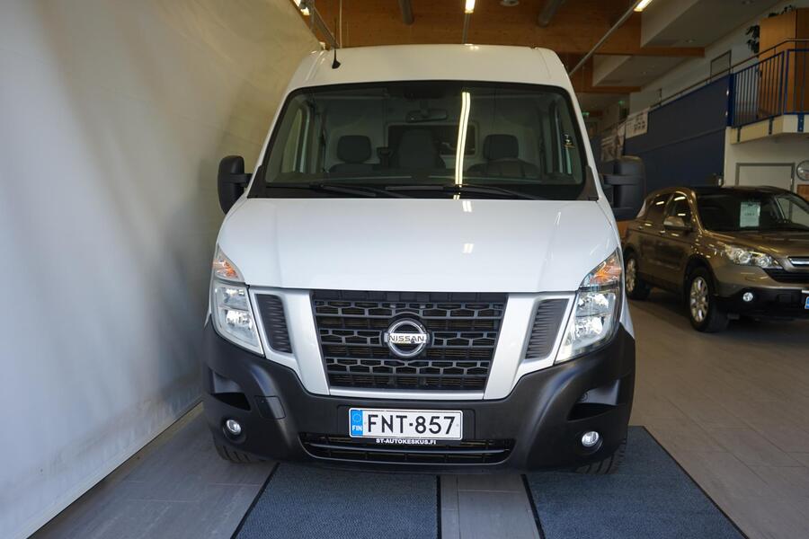 Nissan NV400 vaihtoauto