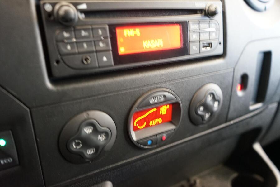 Nissan NV400 vaihtoauto