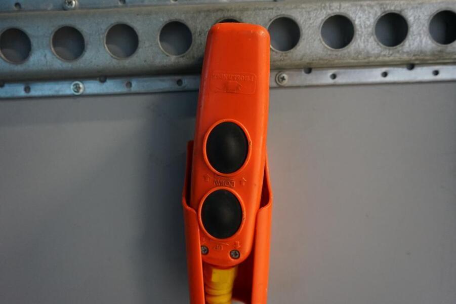 Nissan NV400 vaihtoauto