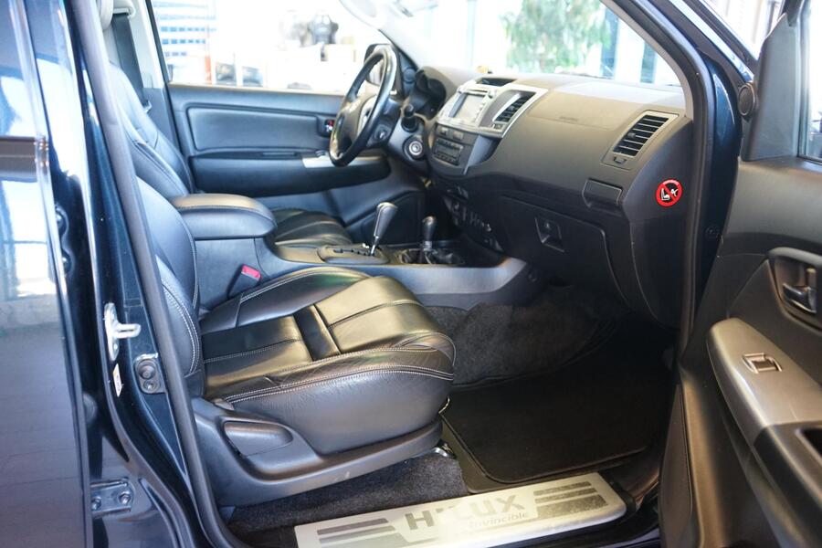 Toyota Hilux vaihtoauto