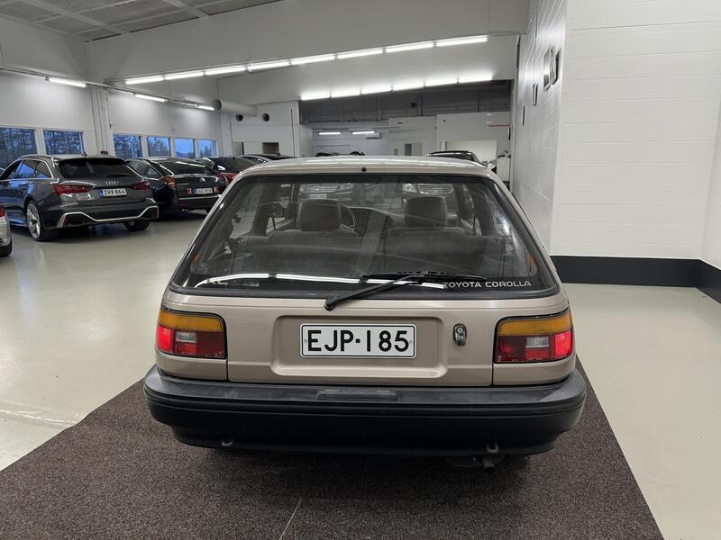 Toyota Corolla vaihtoauto