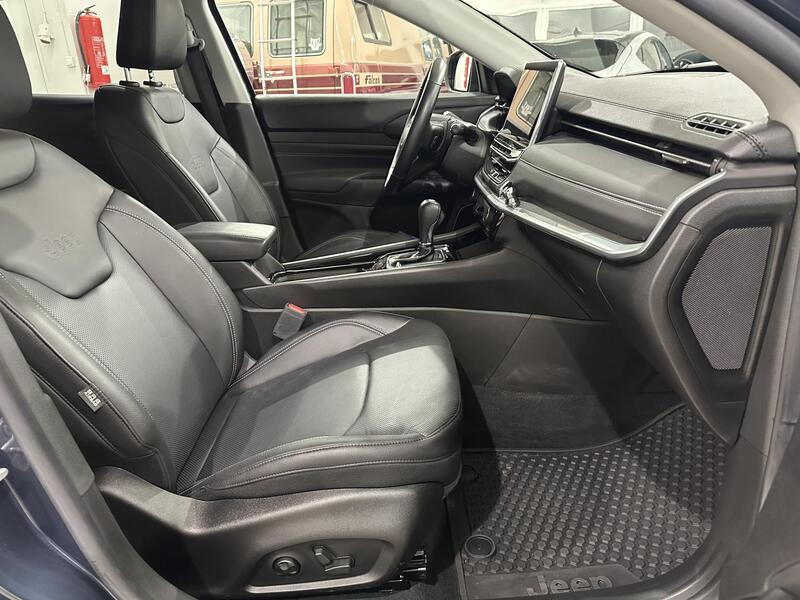 Jeep Compass vaihtoauto