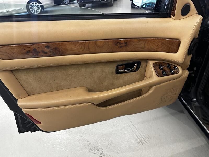 Maserati Quattroporte vaihtoauto