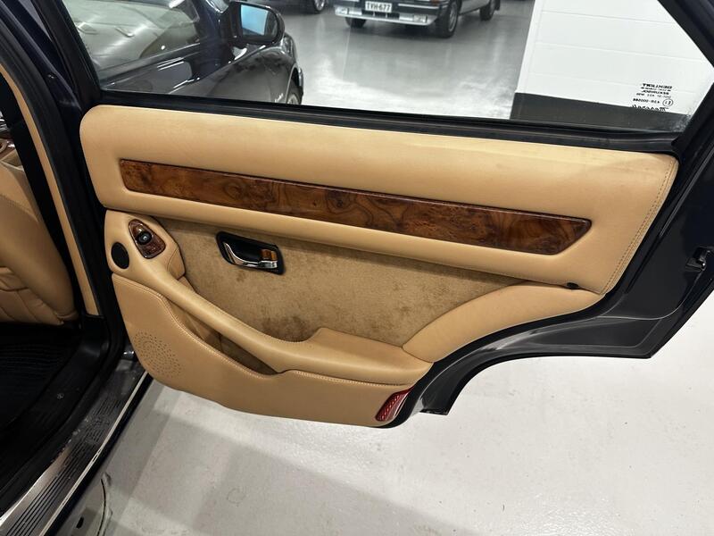 Maserati Quattroporte vaihtoauto