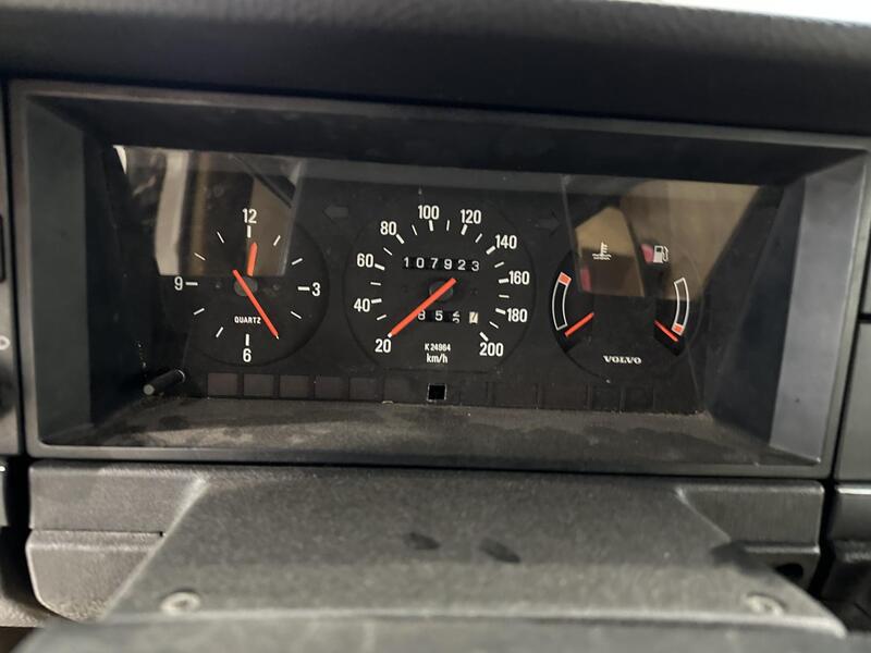 Volvo 240 vaihtoauto