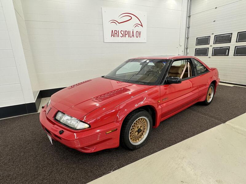 Pontiac Grand Prix vaihtoauto