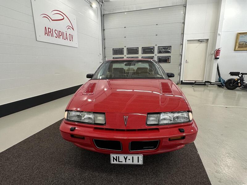 Pontiac Grand Prix vaihtoauto